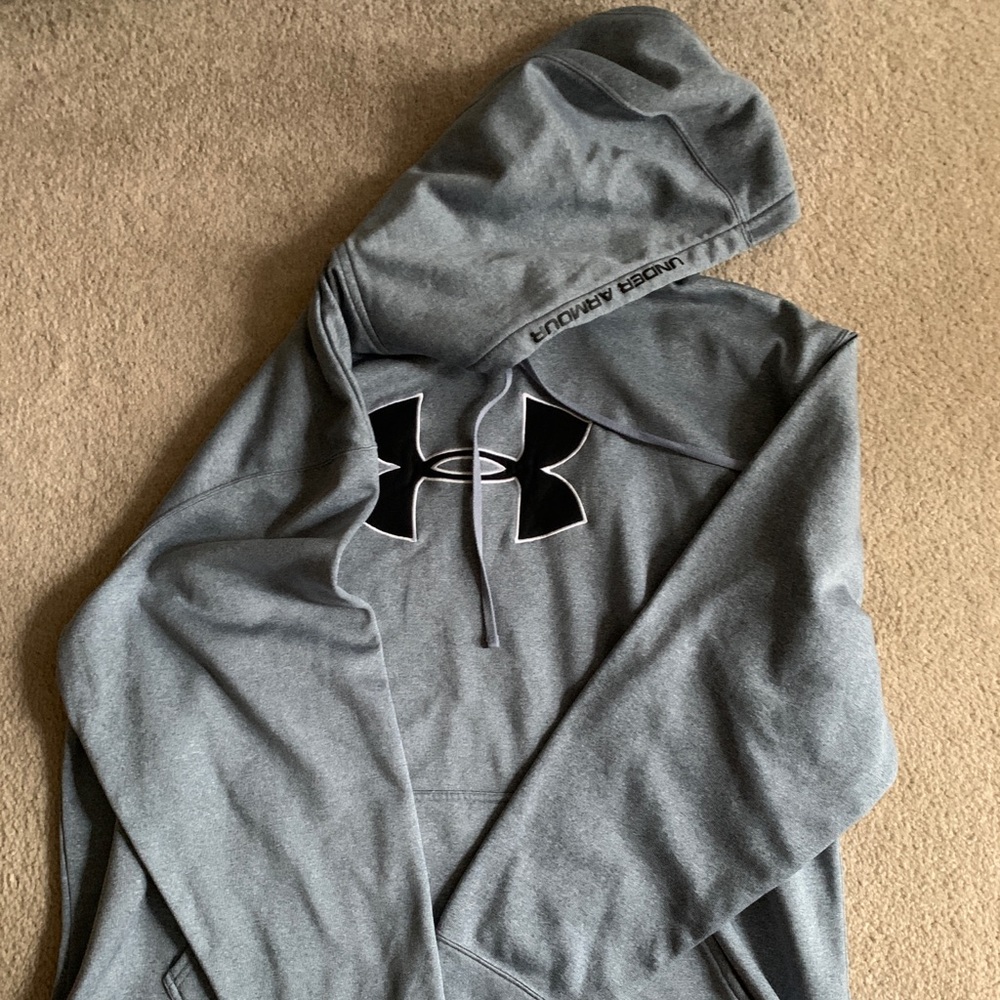 Men’s XXL Under Armour hooded sweatshirt